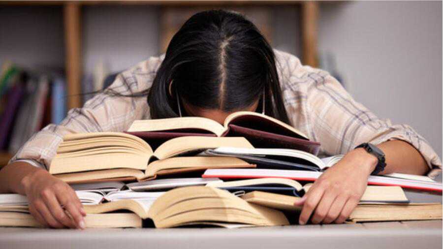 留学生收到大学劝退邮件怎么办