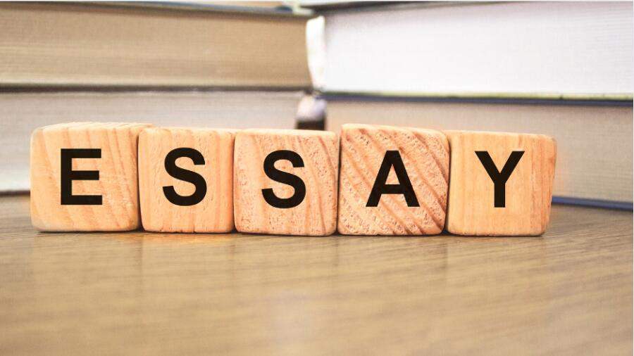 批判性essay怎么写