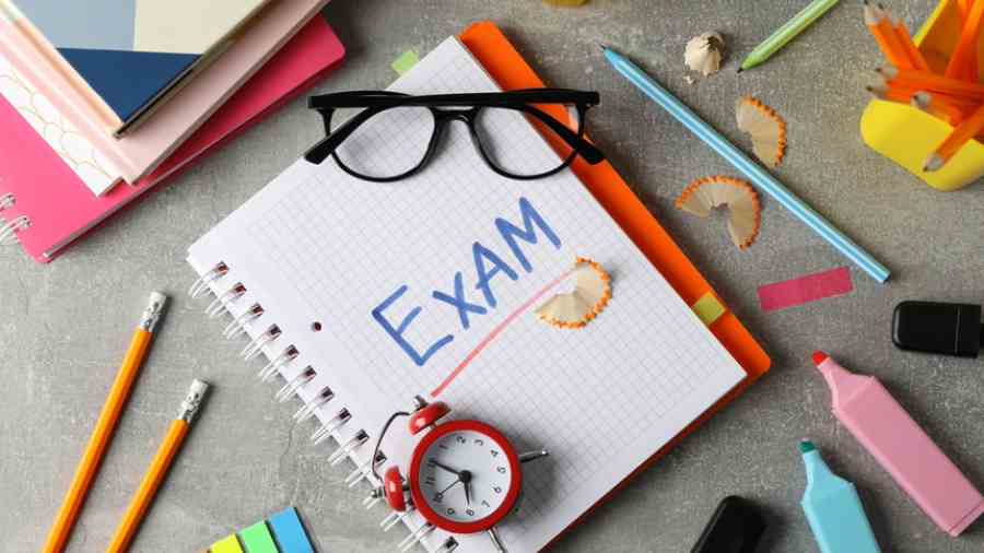 奥克兰大学Finance专业课考试允许带Notes吗