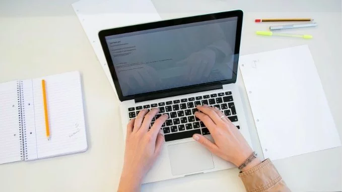 中央兰开夏大学本科作业辅导